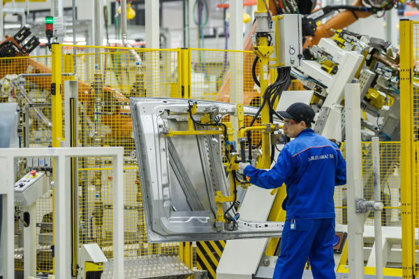 СМИ: КАМАЗ и&nbsp;другие автопроизводители просят усложнить получение баллов локализации для иномарок