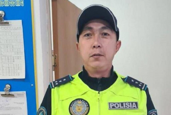 Купавшихся в фонтане с электрическим током детей спас полицейский в Аксу