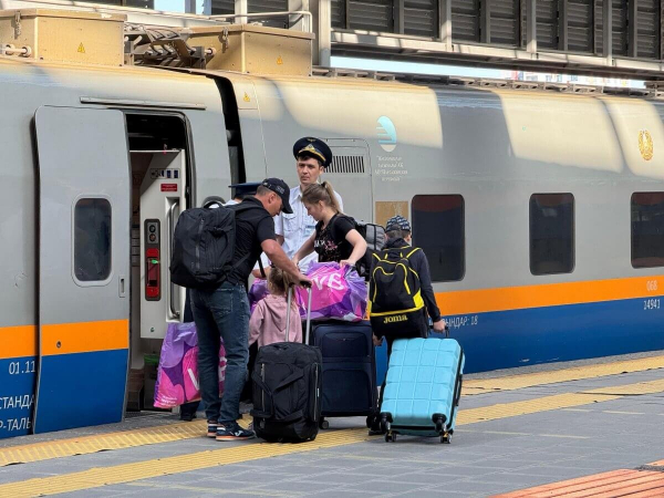 Поезд по маршруту Алматы – Ташкент будет курсировать ежедневно