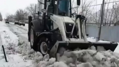Потоки талой воды заливают улицы в ВКО (видео)