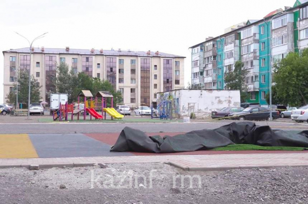 Дети пострадали на детской площадке: уволен замакима района в Карагандинской области