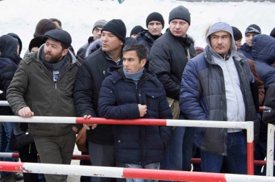 Испания готовит экстренную легализацию для 500 тыс. мигрантов