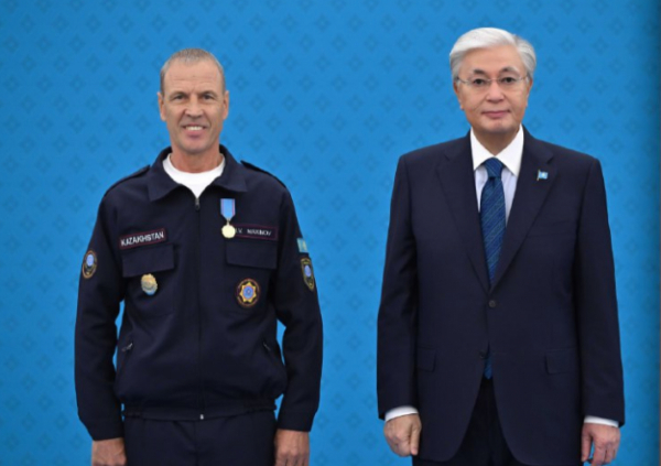 Водолаз, герой, наставник: спасателя Игоря Максимова чествовали в Акорде