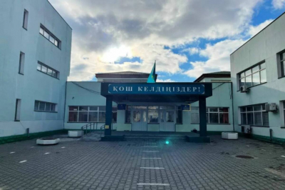 Гость из Луизианы показал &quot;мастер-класс&quot; по строительству дамбы на Урале в Атырау