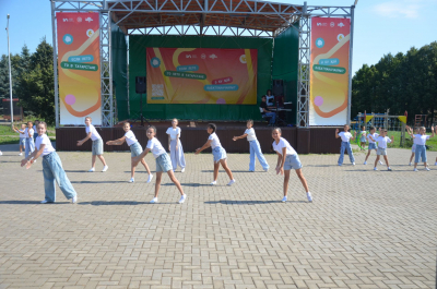 Районда алдынгы төзүчеләр һәм физкультурачылар бүләкләнде