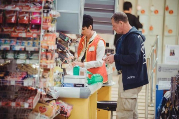 Ослабление рубля добралось до ценников: масштабный рост цен неминуем