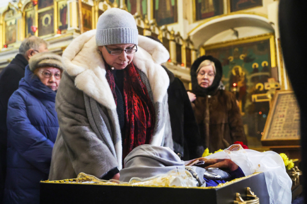 Стала известна правда об отношениях дочери Баталова с сестрой по отцу