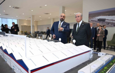 Токаев ознакомился с интегрированным производственным комплексом YDA Industrial Park