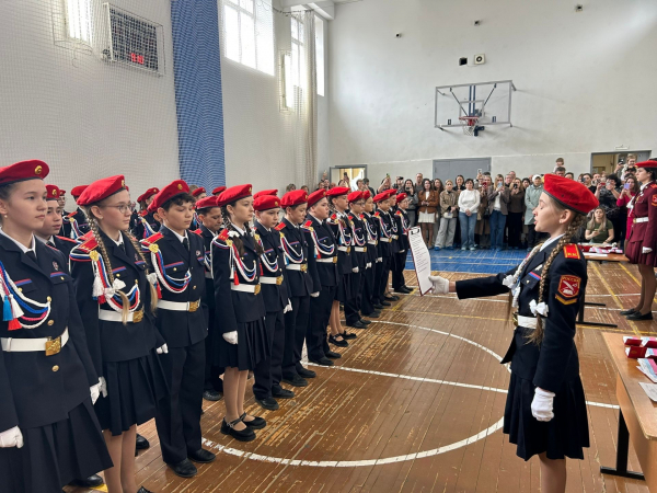 Торжественная присяга в строю кадетов