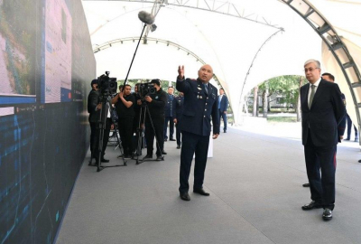Президенту РК продемонстрировали принцип работы мобильного приложения «Қорғау»
