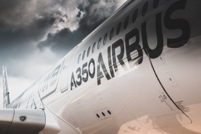 РИАН: Российские туристы в Дубае ночью стоят за билетами, чтобы улететь домой