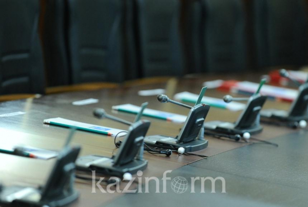 Количество тестовых вопросов при поступлении на госслужбу сократят в Казахстане