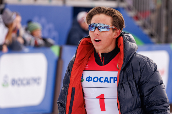 Коростелев остался 4-м в&nbsp;скиатлоне на&nbsp;ОИ. Жюри не&nbsp;наказало француза за&nbsp;срез дистанции