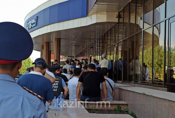 МВД проводит проверку касательно утечки данных в ходе захвата заложников в Kaspi банке