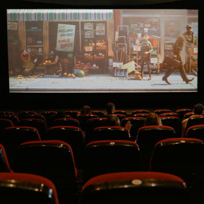 Атмосферные места для просмотра кино в Алматы