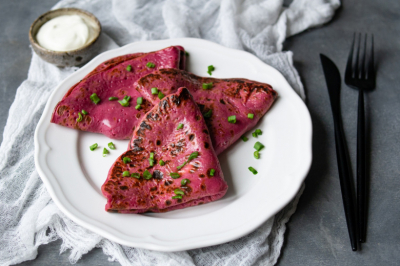 Сочное мясо с золотистой корочкой за минуту: проверенный кулинарный трюк из прошлого века для дома