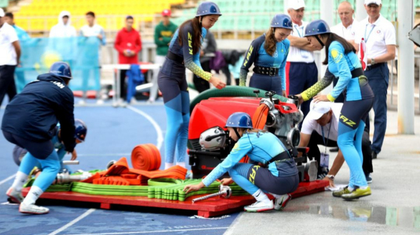 Казахстанская команда стала чемпионом на турнире по пожарно-спасательному спорту