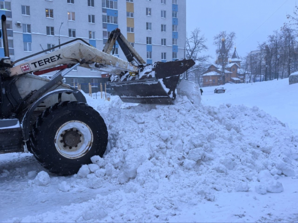 На уборку заснеженного Челябинска вывели 250 машин