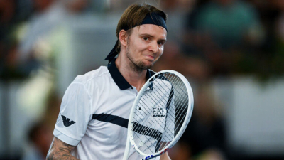 Казахстанец вышел в четвертьфинал теннисного турнира ATP 250 во Франции