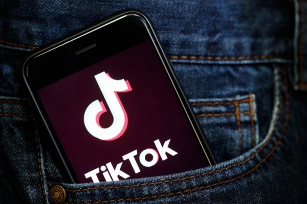 Ради психического здоровья детей в Кыргызстане запретят TikTok