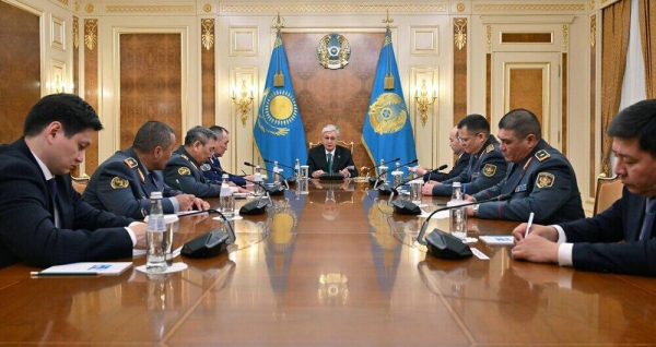 Цифровизация Вооруженных Сил и использование ИИ: о чем говорил Токаев на совещании с руководством Минобороны
