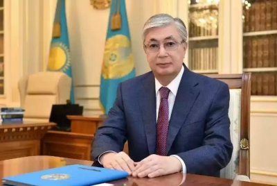 Касым-Жомарт Токаев поздравил казахстанцев с Днем государственных символов