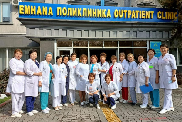 Генерал в белом халате - главная медсестра Совминки посвятила свою жизнь медицине