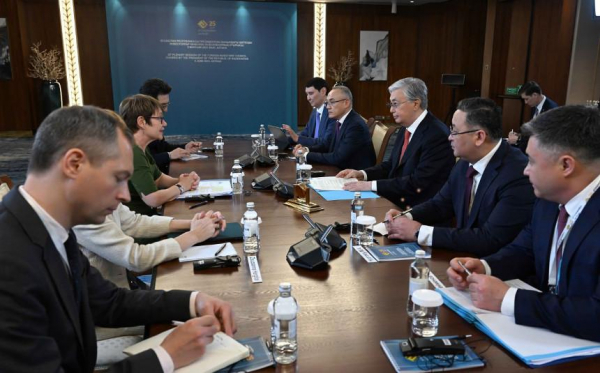 Касым-Жомарт Токаев провел встречу с президентом ЕБРР Одиль Рено-Бассо