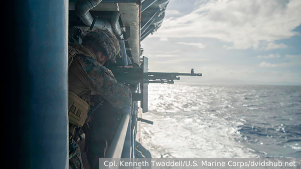 ОАЭ частично закрыли воздушное пространство