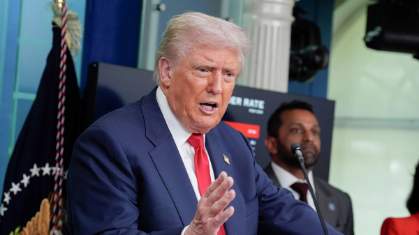 Трамп снова обрушился с критикой на Сороса