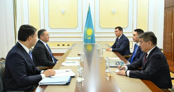 Мурат Нуртлеу выложил настоящие фотографии со встречи