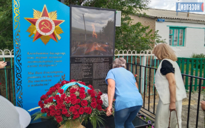В посёлке выпускники школы установили мемориал в память о погибших в войне земляках
