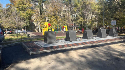 Улучшение городской среды: В Алматы обновляют контейнеры для сбора ТБО