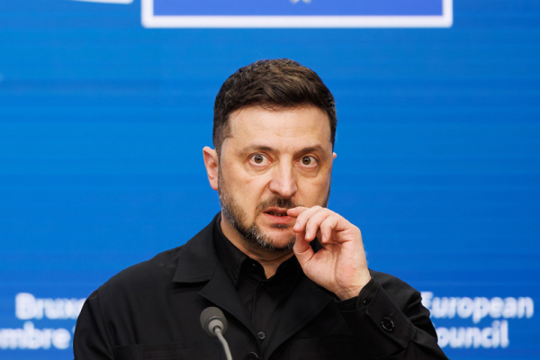 &laquo;Деньги идут бесконтрольно&raquo;: в ГД оценили стремление Зеленского к миру