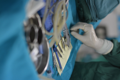 Хирурги ККБ №2 во Владивостоке удалили камень из слюнной железы и сохранили орган