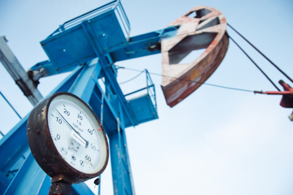 Акции нефтяных компаний РФ&nbsp;выросли до&nbsp;3% на&nbsp;фоне атаки на&nbsp;Иран