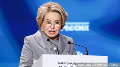 Российские борцы Сефершаев и Емелин вышли в финал чемпионата Европы