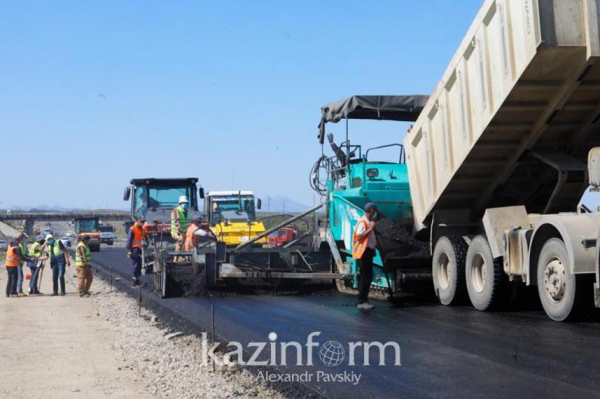 Более 1300 км дорог отремонтируют в Карагандинской области