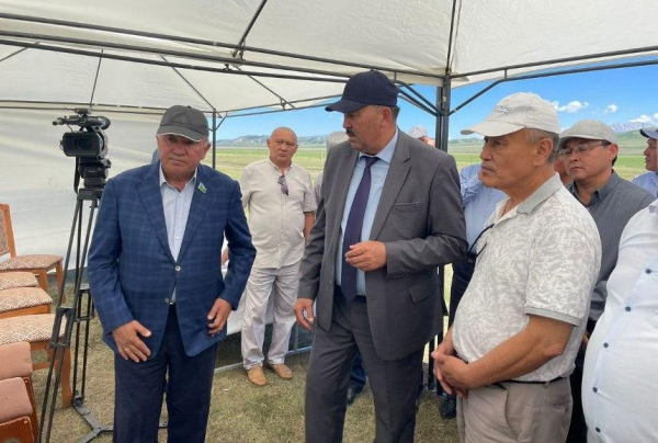 На реконструкцию оросительных каналов выделено 5 млрд 34 млн тенге - сенатор