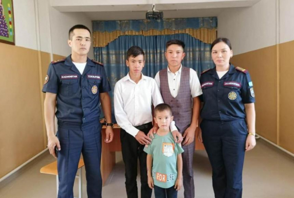 Подростки спасли тонущего мальчика в Шымкенте