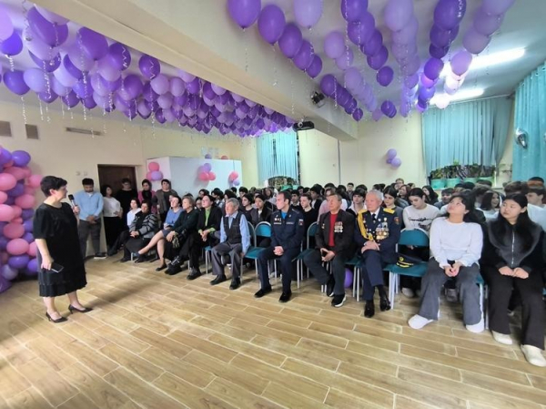 В школе села Бирлик обсудили значение подвига 360 тысяч кыргызстанцев