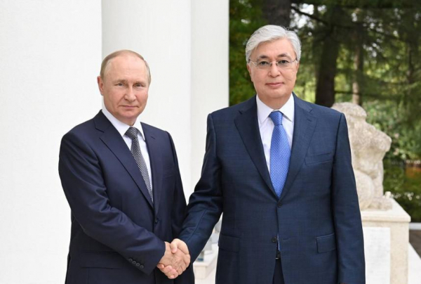 Касым-Жомарт Токаев провел обстоятельный разговор с Владимиром Путиным