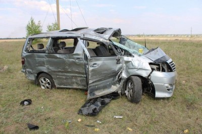 Пожилая женщина погибла при столкновении двух автомобилей в СКО