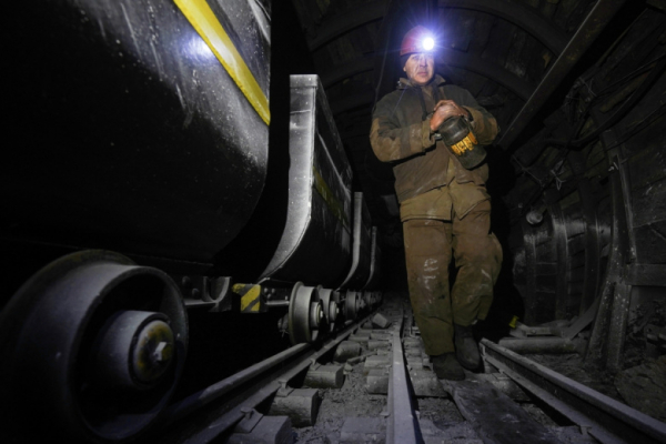 В ЛНР раскрыли, когда смогут поднять горняков из атакованной ВСУ шахты